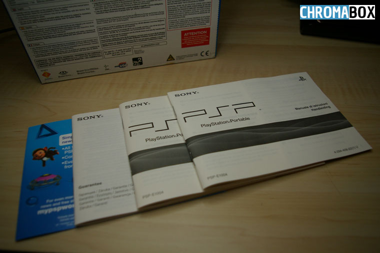Contenu de la boite de la PSP street